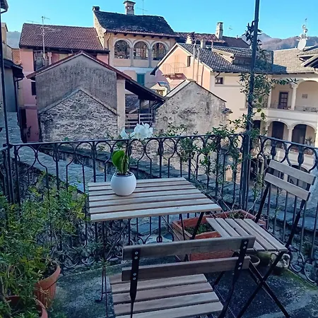 Semesterbostad Casa Longhi Orta San Giulio