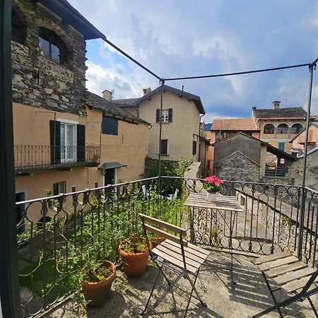 Casa Longhi Daire Orta San Giulio